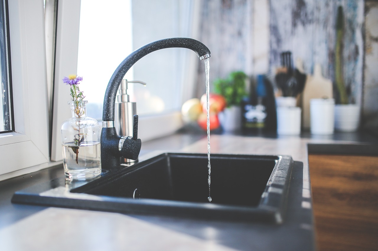 repair_kitchen_faucet